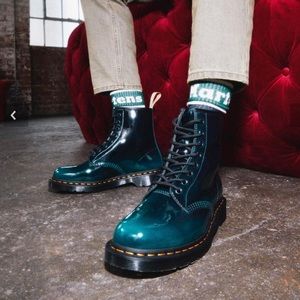 Dr. Marten’s Vegan 1460 Gloss Lace Up Boots. Women’s Size 7. Nearly new.